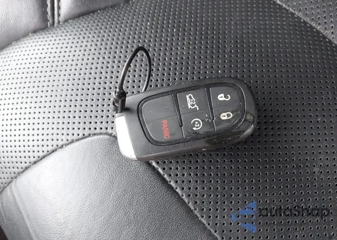 2019 Jeep Cherokee Limited 4X4 z USA, uszkodzony, nr VIN 1C4PJMDX8KD471948